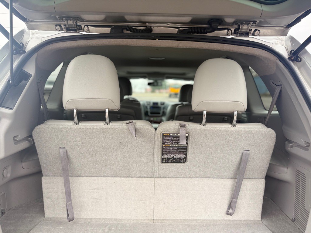 2013 Toyota Highlander Image 28