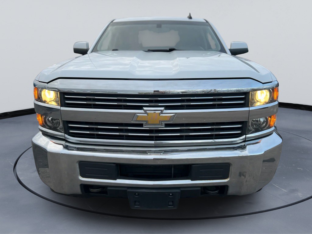 2017 Chevrolet Silverado 1500 Image 2