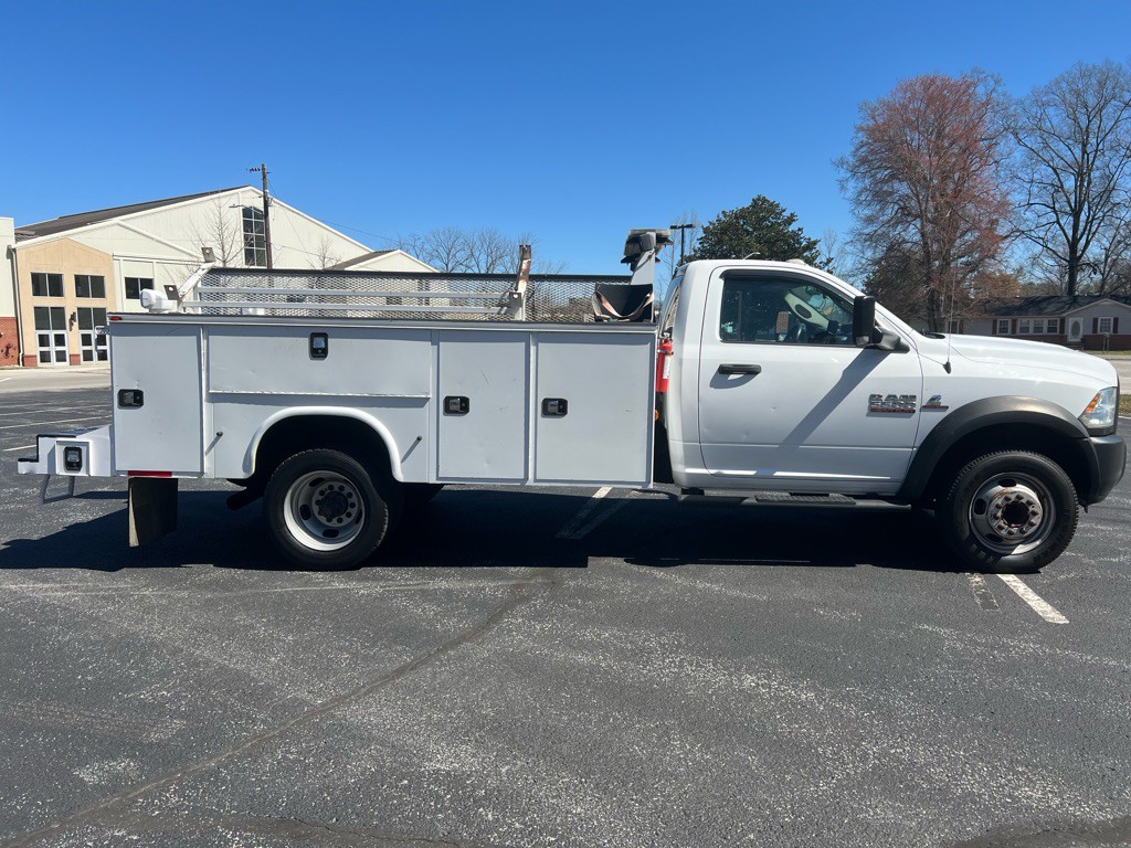 2015 RAM 5500 Image 2