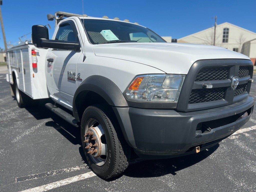 2015 RAM 5500 Image 3
