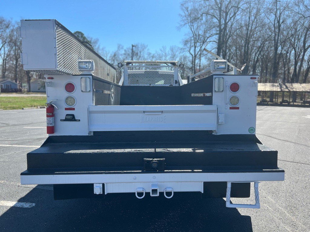 2015 RAM 5500 Image 17