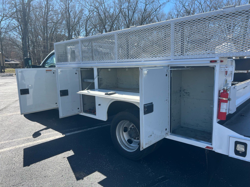 2015 RAM 5500 Image 24