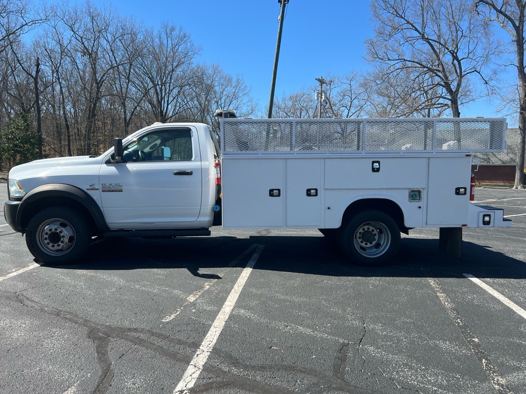 2015 RAM 5500 Image 29