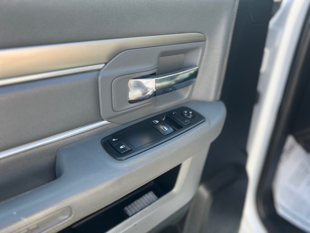 2015 RAM 5500 Image 33