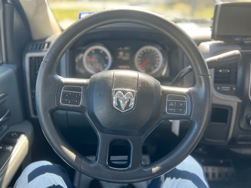 2015 RAM 5500 Image 35