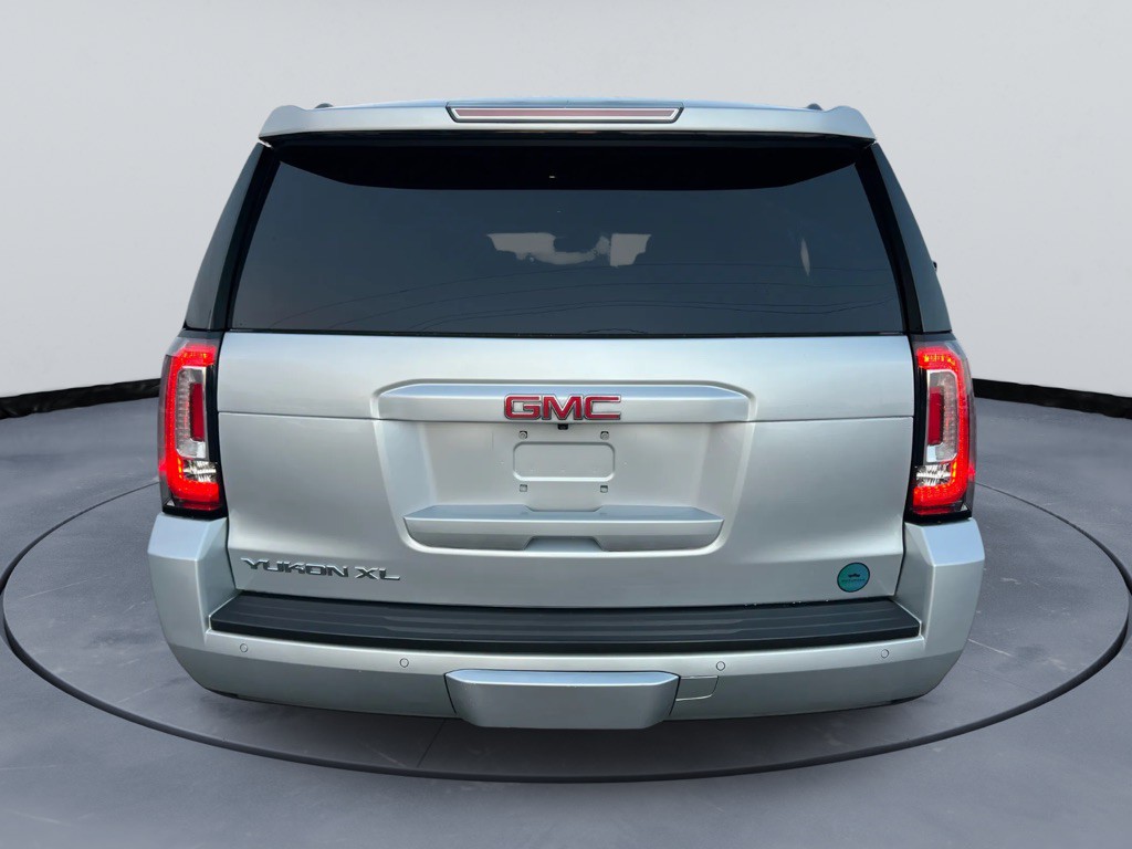 2020 GMC Yukon Image 6