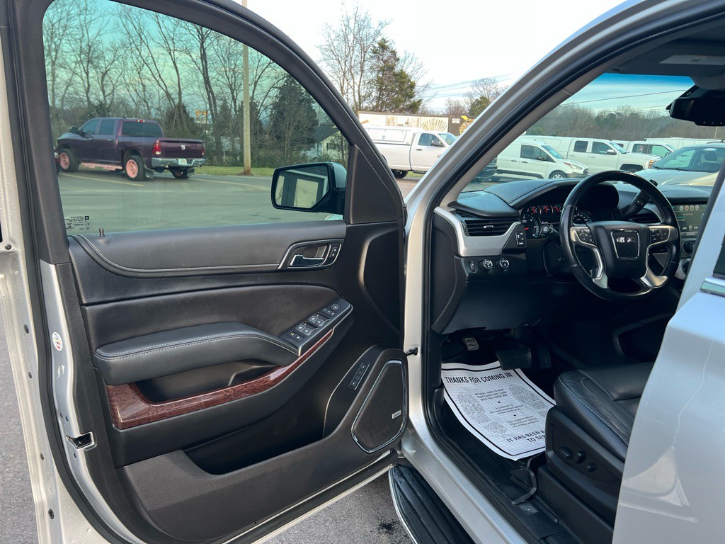 2020 GMC Yukon Image 10