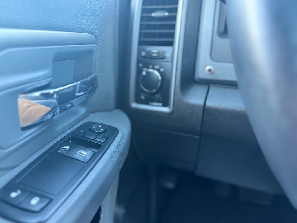 2015 RAM 2500 Image 15