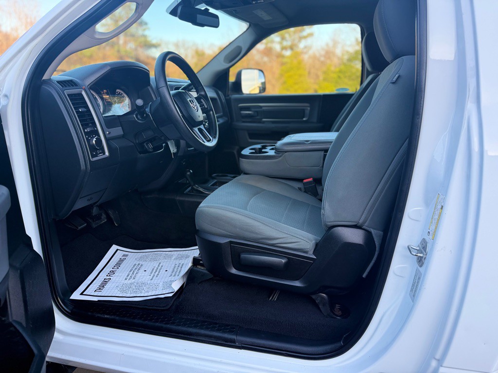 2015 RAM 2500 Image 17