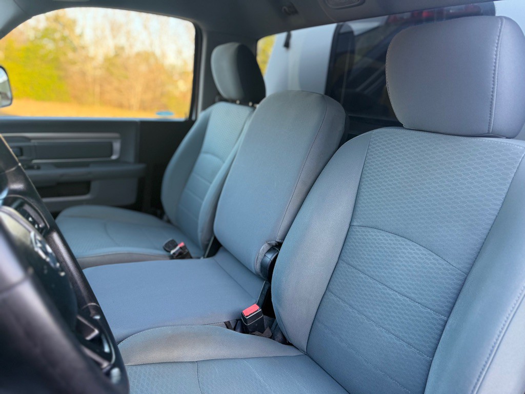 2015 RAM 2500 Image 18