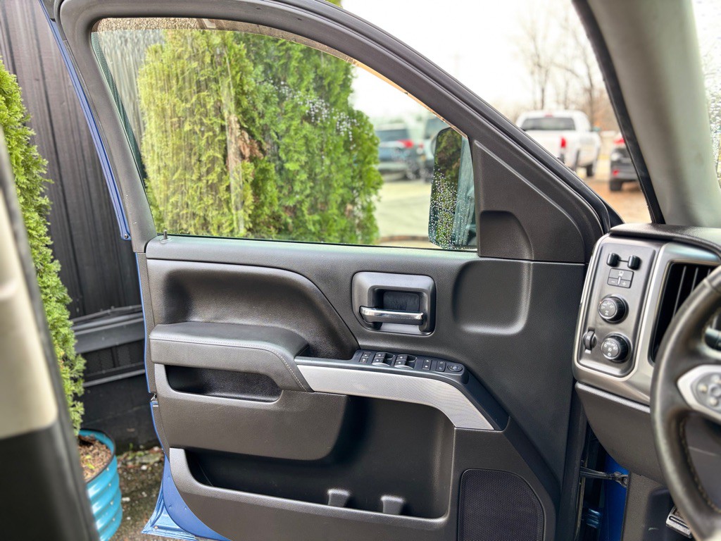 2015 Chevrolet Silverado 1500 Image 12