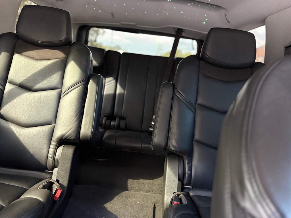 2019 Cadillac Escalade Image 10