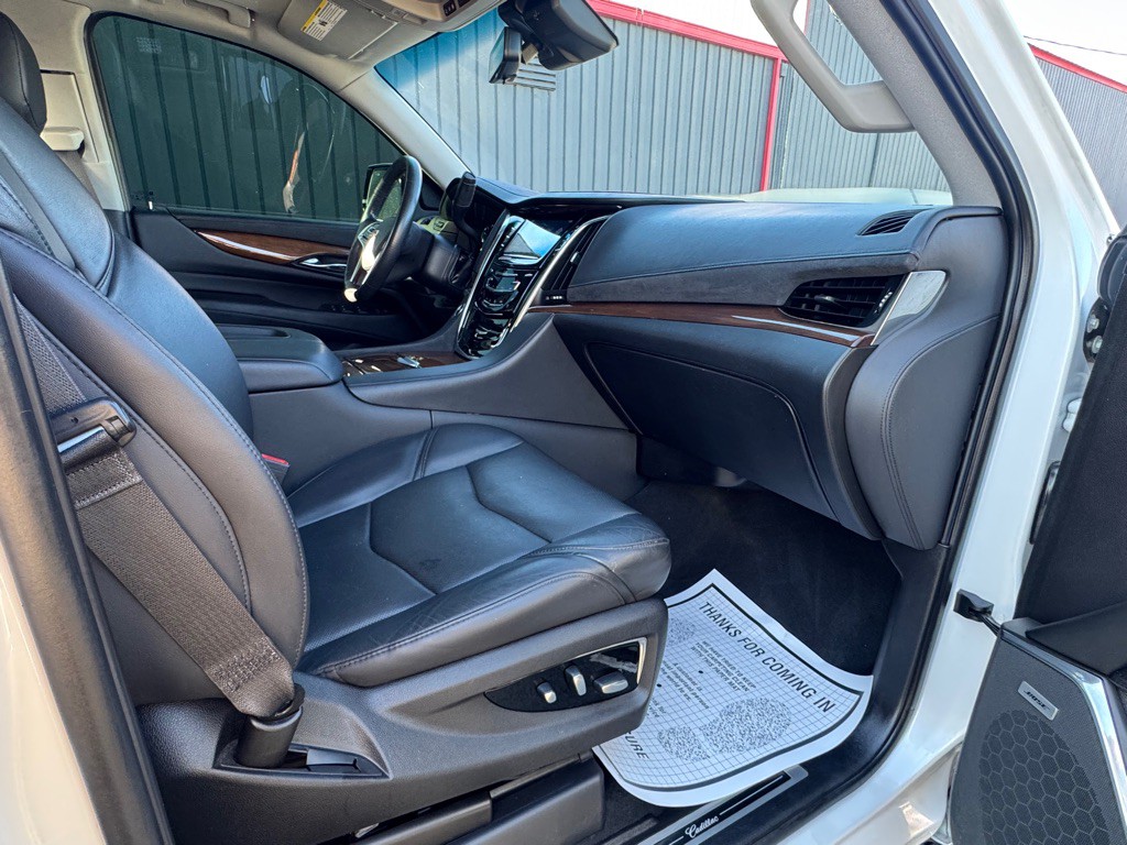 2019 Cadillac Escalade Image 28