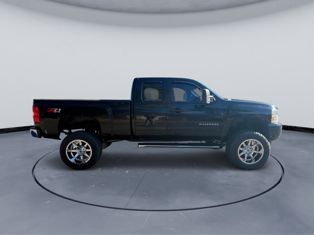 2010 Chevrolet Silverado 1500 Image 3