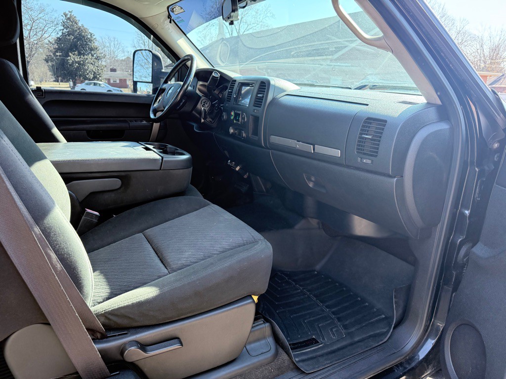 2010 Chevrolet Silverado 1500 Image 12