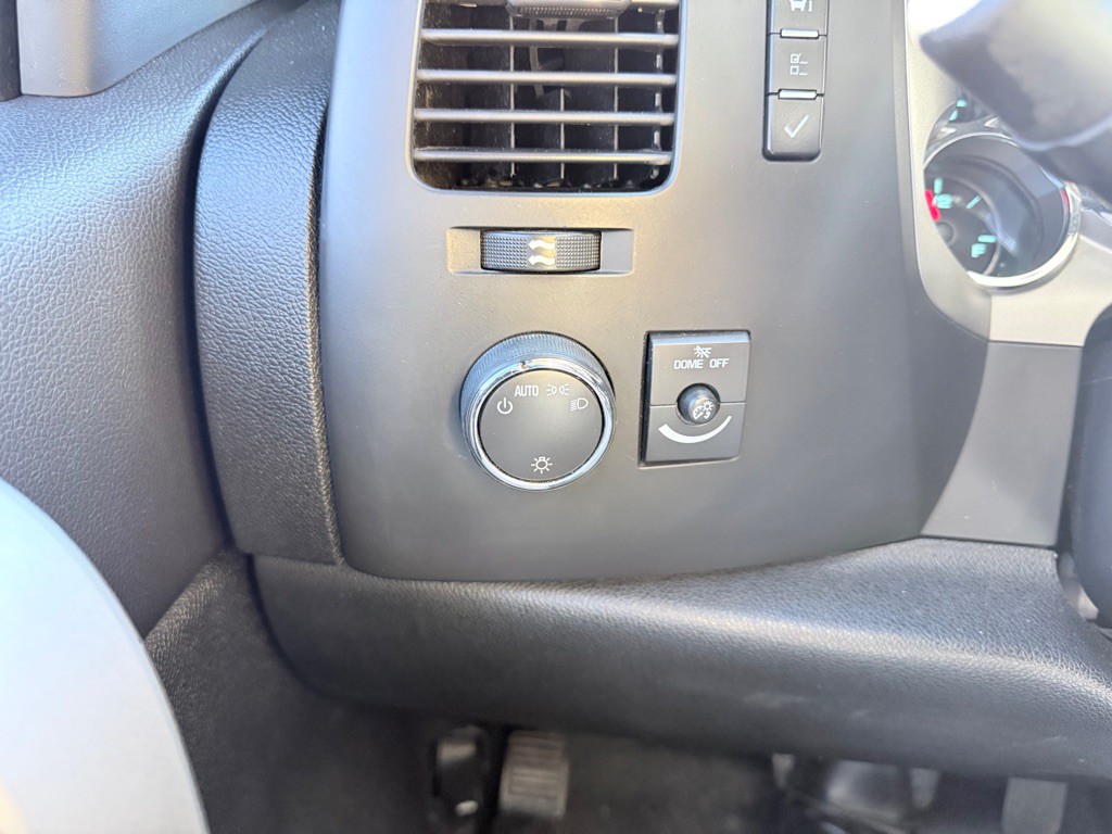 2010 Chevrolet Silverado 1500 Image 16