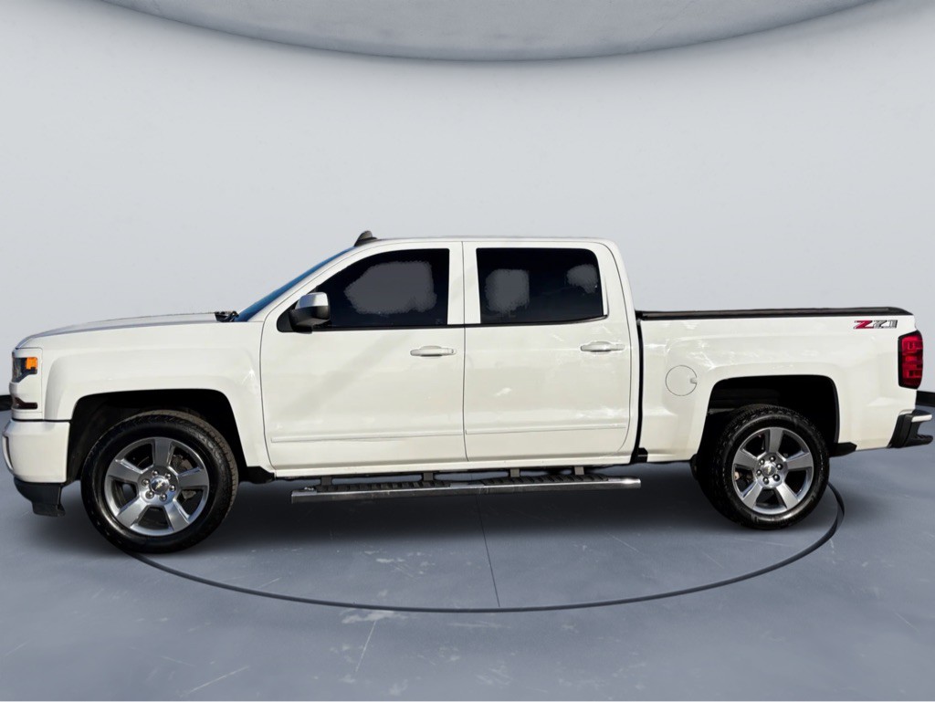 2018 Chevrolet Silverado 1500 Image 2