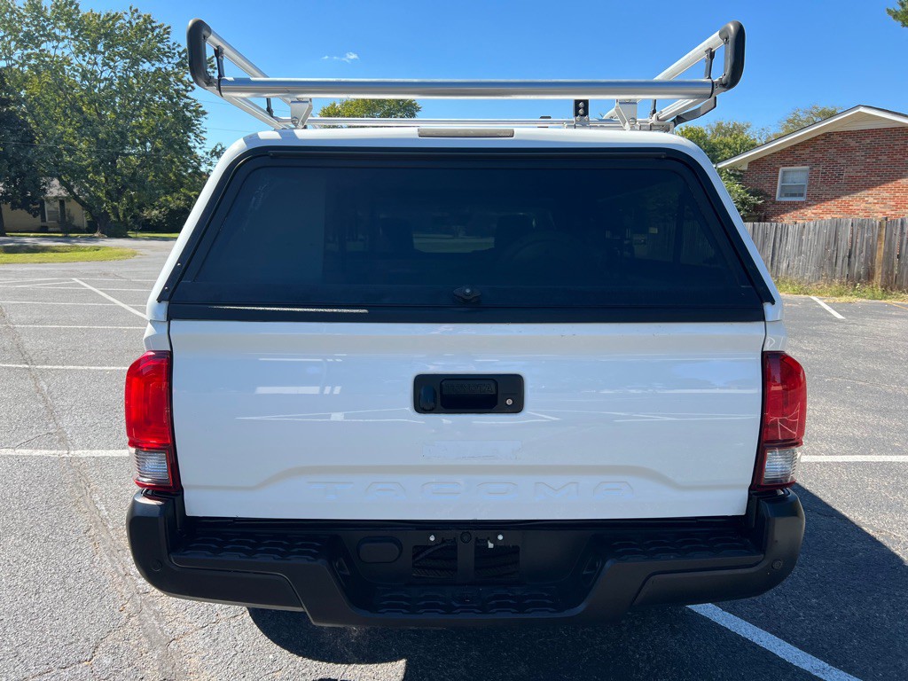 2020 Toyota Tacoma Image 6