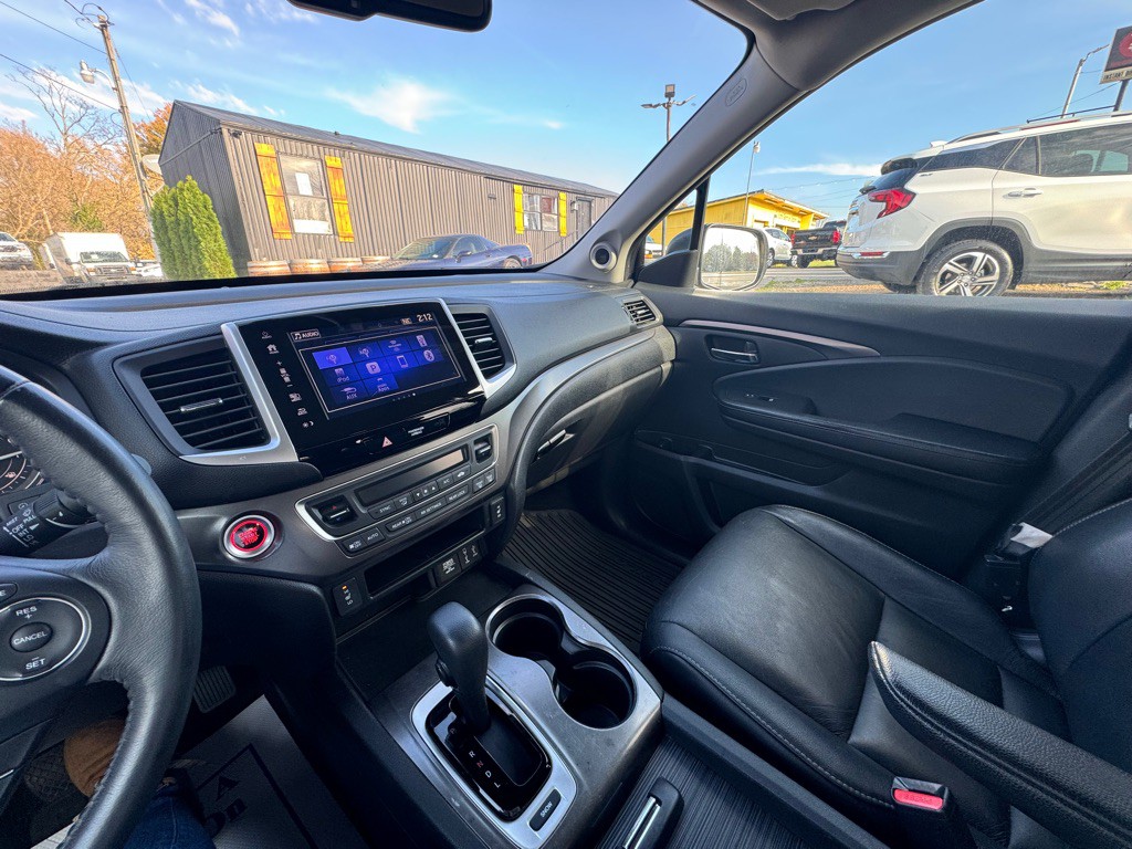 2017 Honda Pilot Image 11