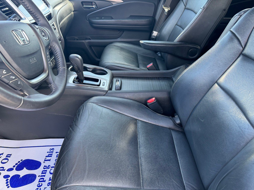 2017 Honda Pilot Image 14