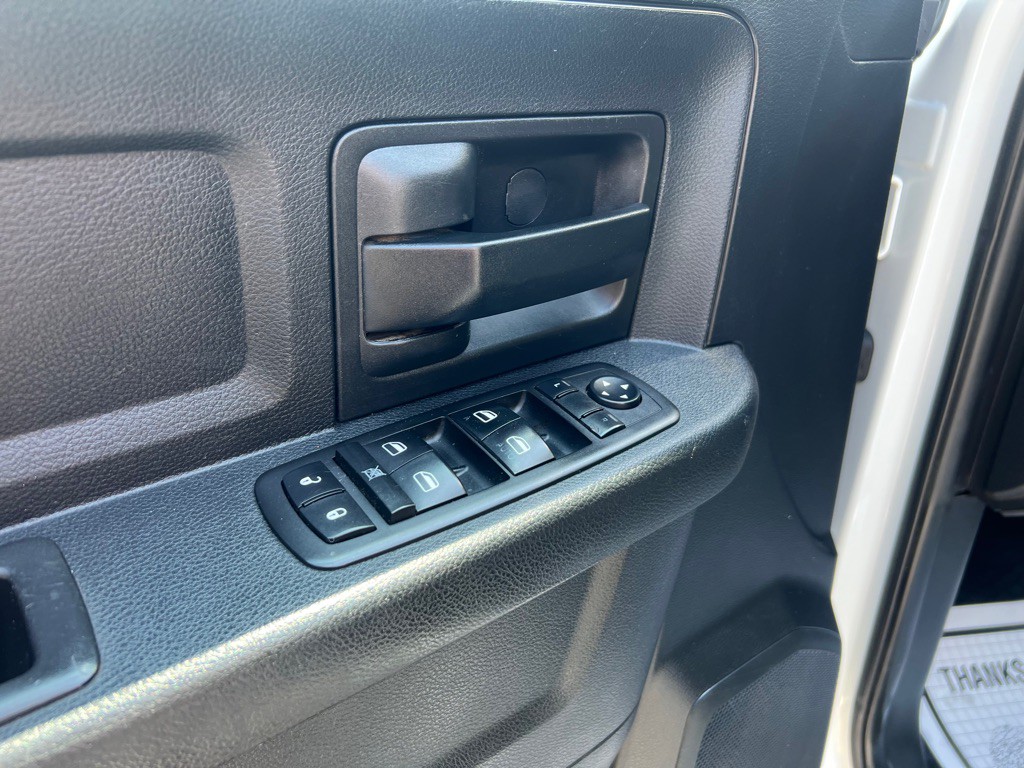 2014 RAM 2500 Image 17