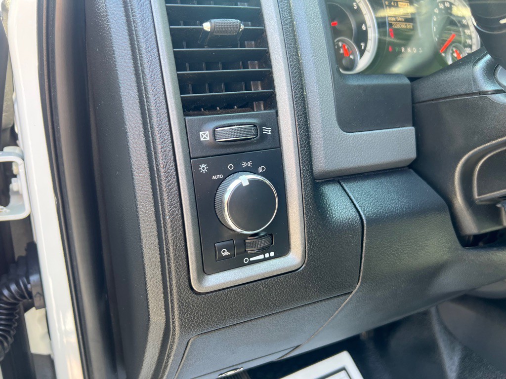 2014 RAM 2500 Image 18