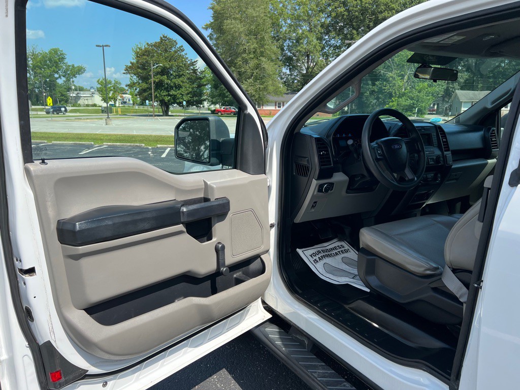 2017 Ford F-150 Image 9