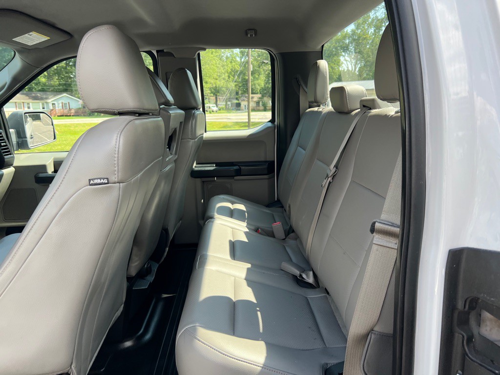 2017 Ford F-150 Image 28