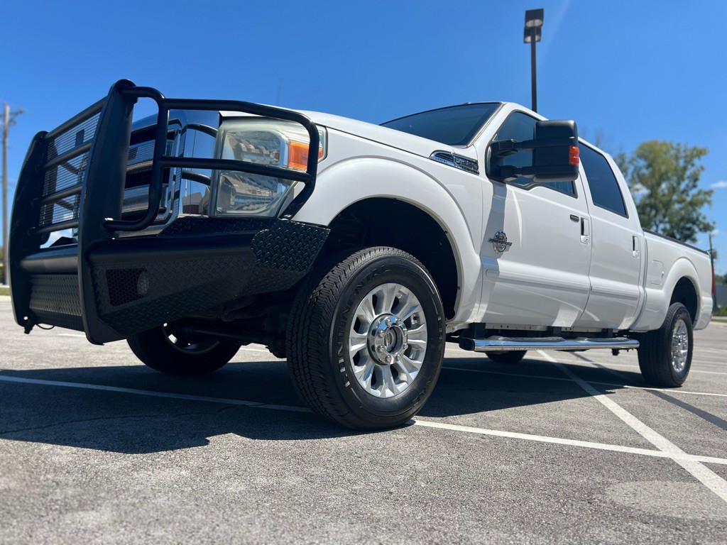 2011 Ford F-250 Image 1