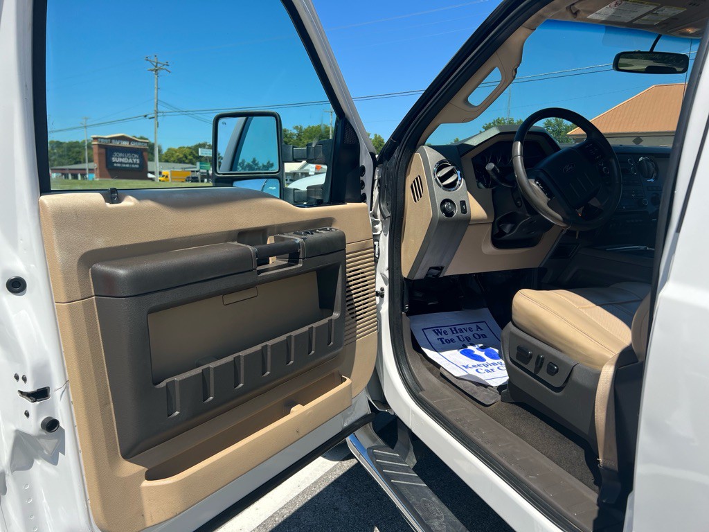 2011 Ford F-250 Image 10