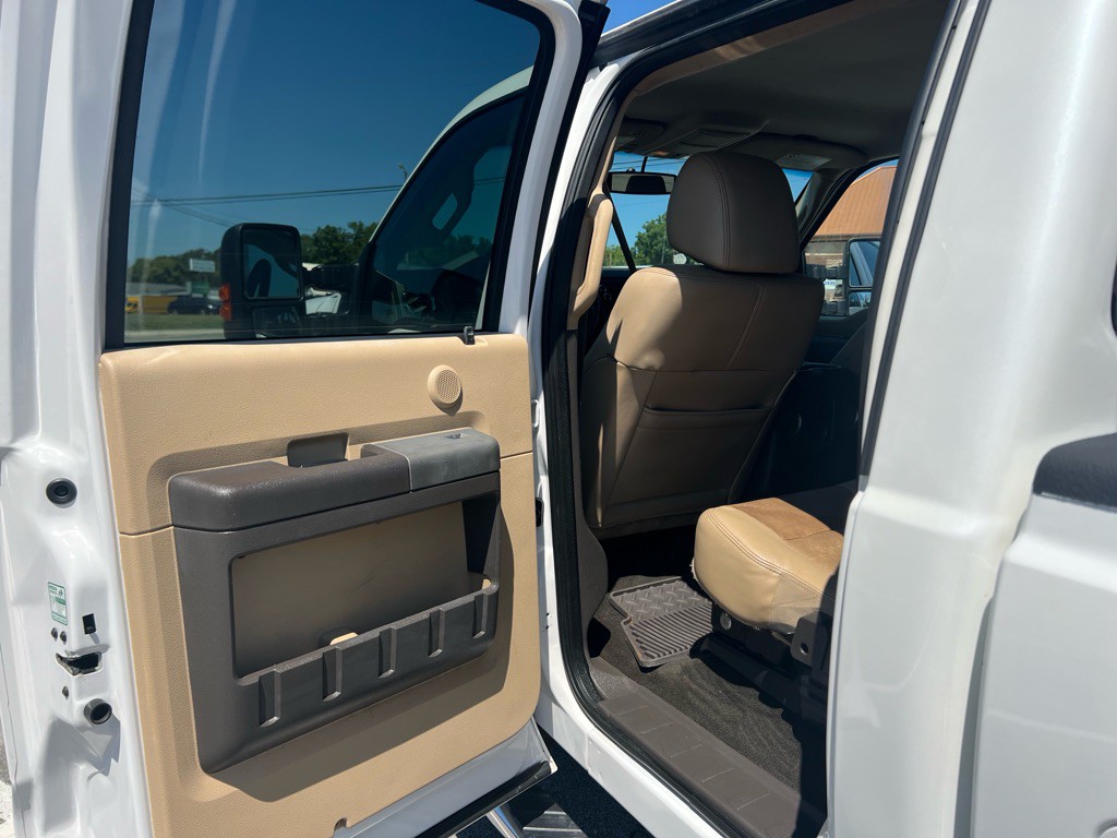 2011 Ford F-250 Image 27