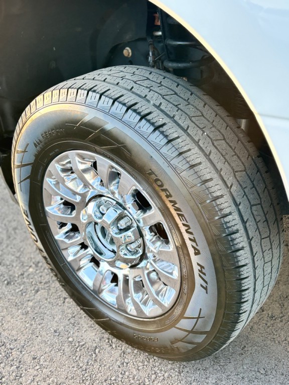 2021 Ford F-350 Image 8