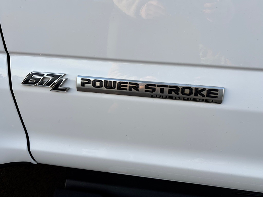 2021 Ford F-350 Image 9