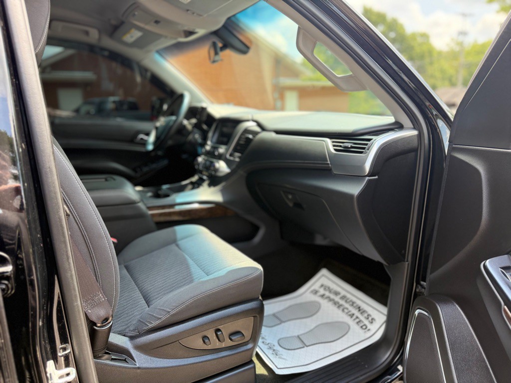 2016 Chevrolet Tahoe Image 17
