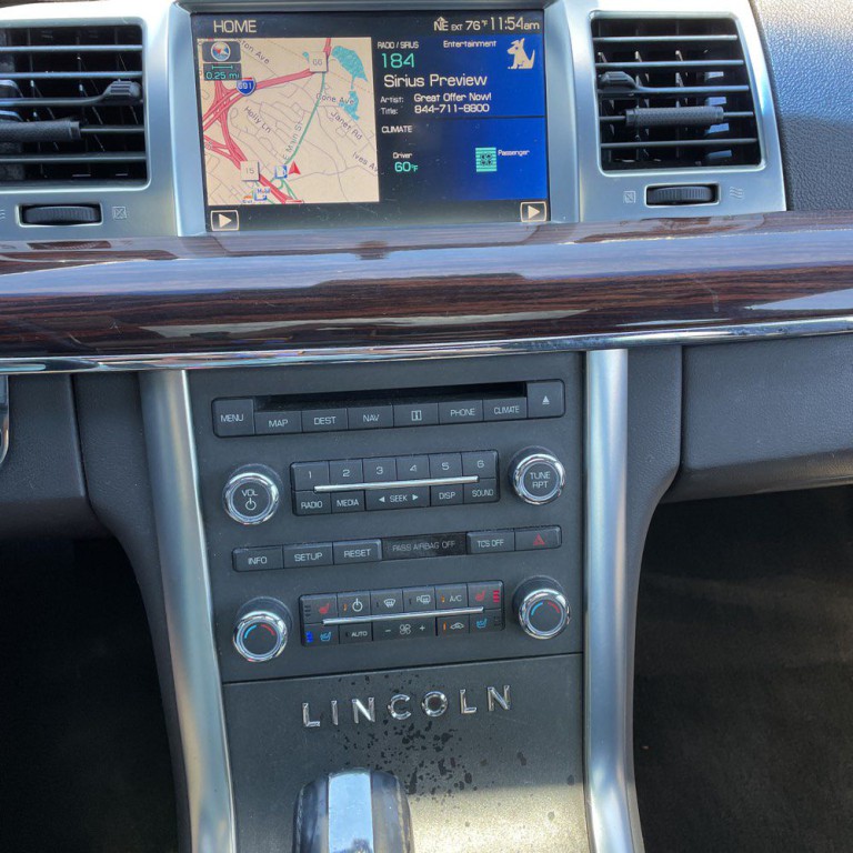 2012 Lincoln MKS Image 5