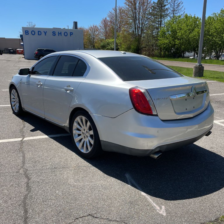 2012 Lincoln MKS Image 12
