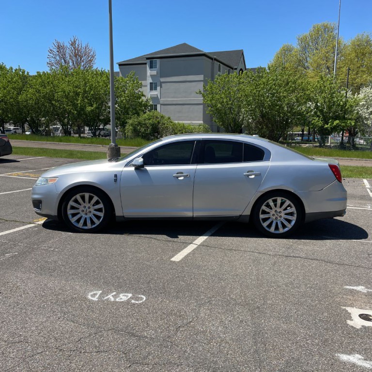 2012 Lincoln MKS Image 13