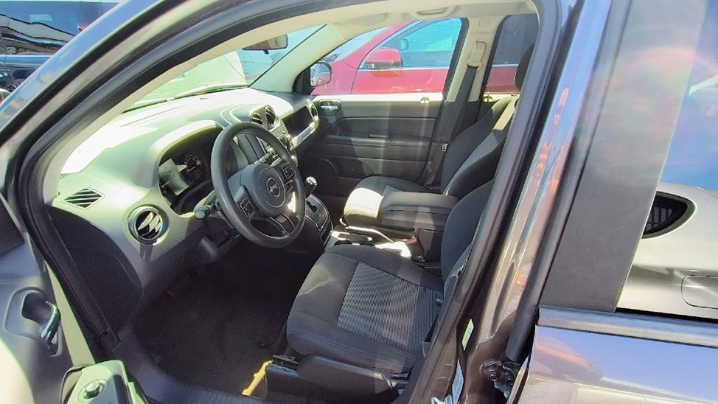 2015 Jeep Compass Image 7