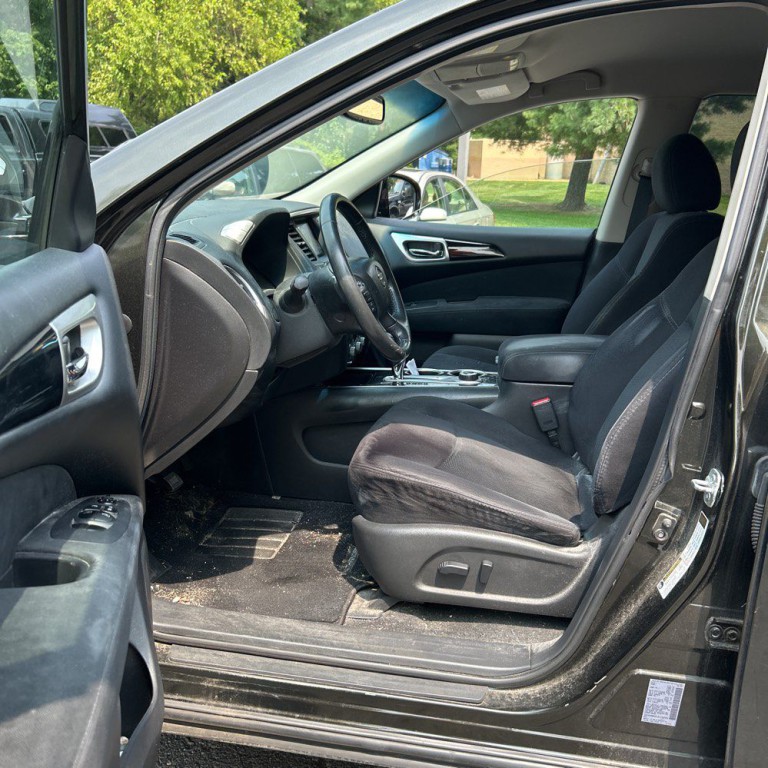 2016 Nissan Pathfinder Image 4