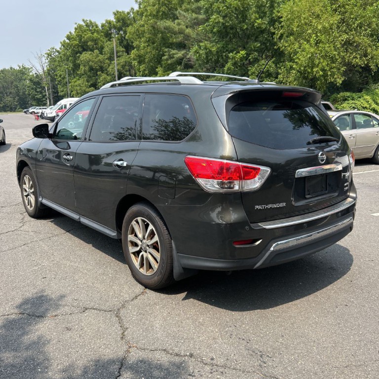 2016 Nissan Pathfinder Image 9