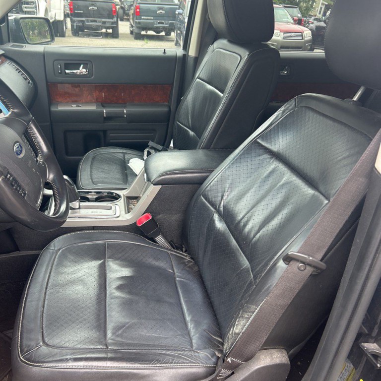 2010 Ford Flex Image 4