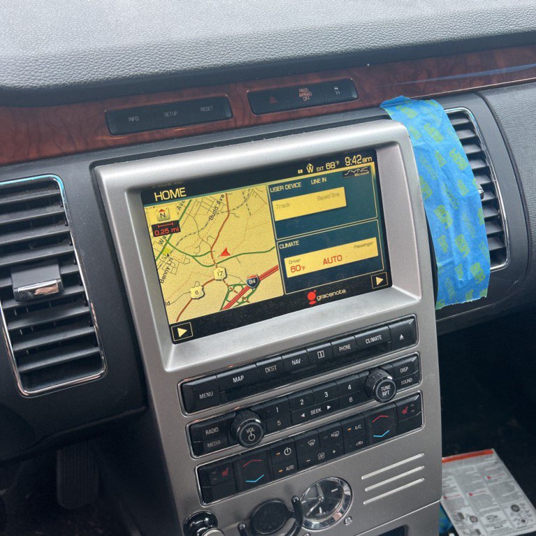2010 Ford Flex Image 6