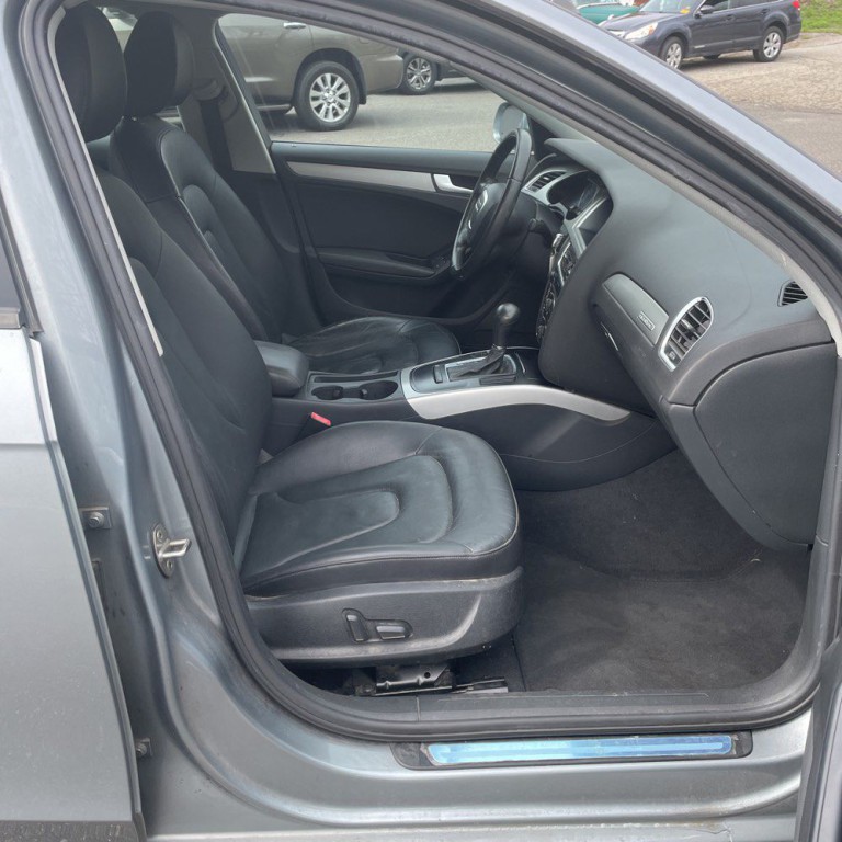 2011 Audi A4 Image 8