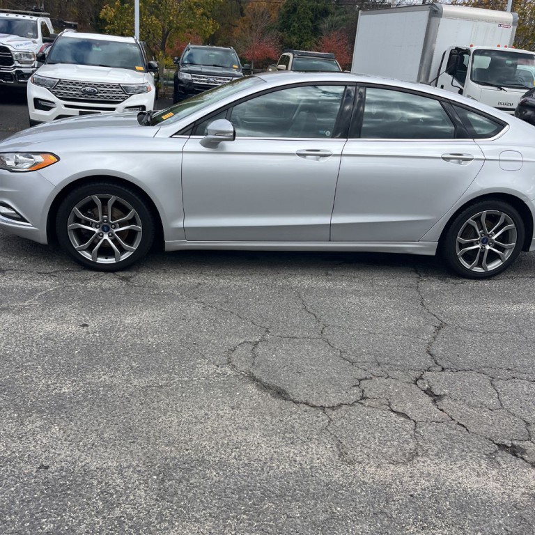 2017 Ford Fusion Image 5