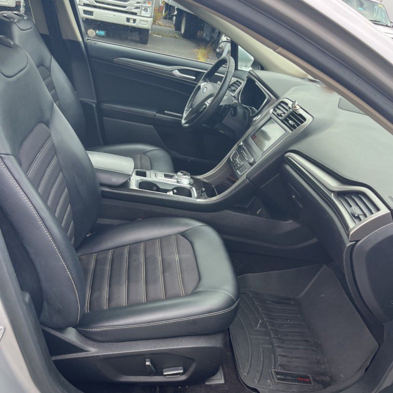 2017 Ford Fusion Image 8