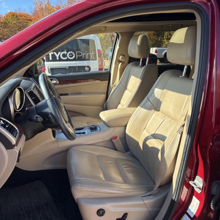 2012 Jeep Grand Cherokee Image 8