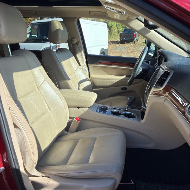 2012 Jeep Grand Cherokee Image 10