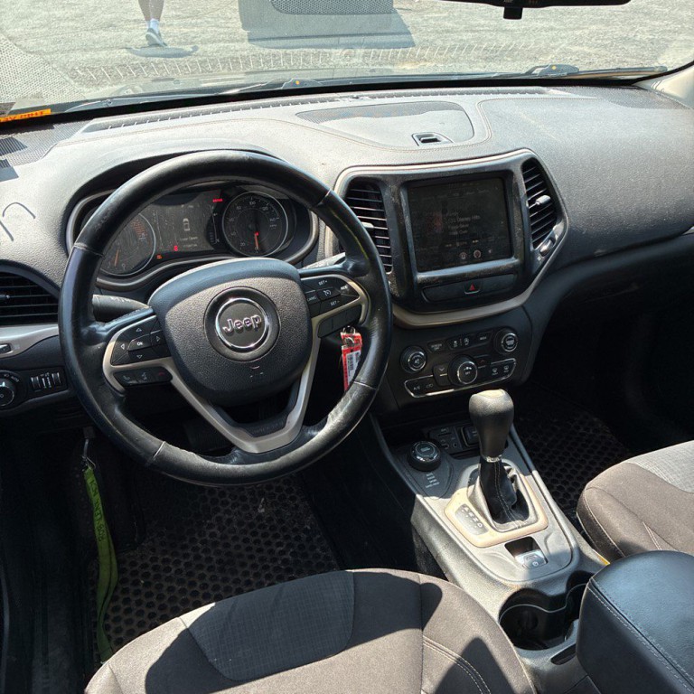 2016 Jeep Cherokee Image 6