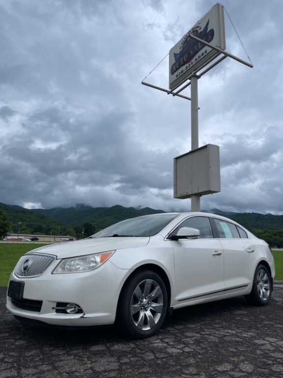 2011 Buick Lacrosse Image 8