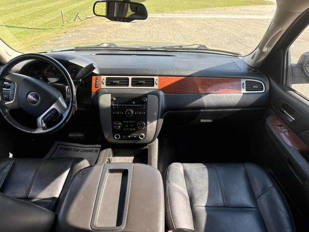 2008 GMC Yukon Image 6